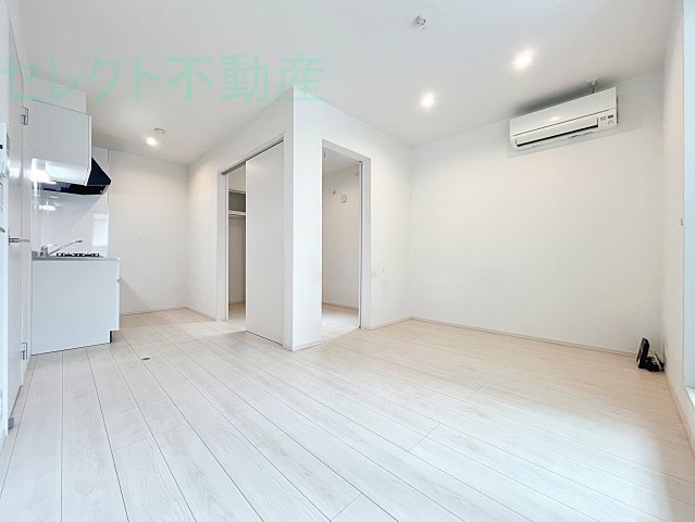 GRANDTIC平安通の内装