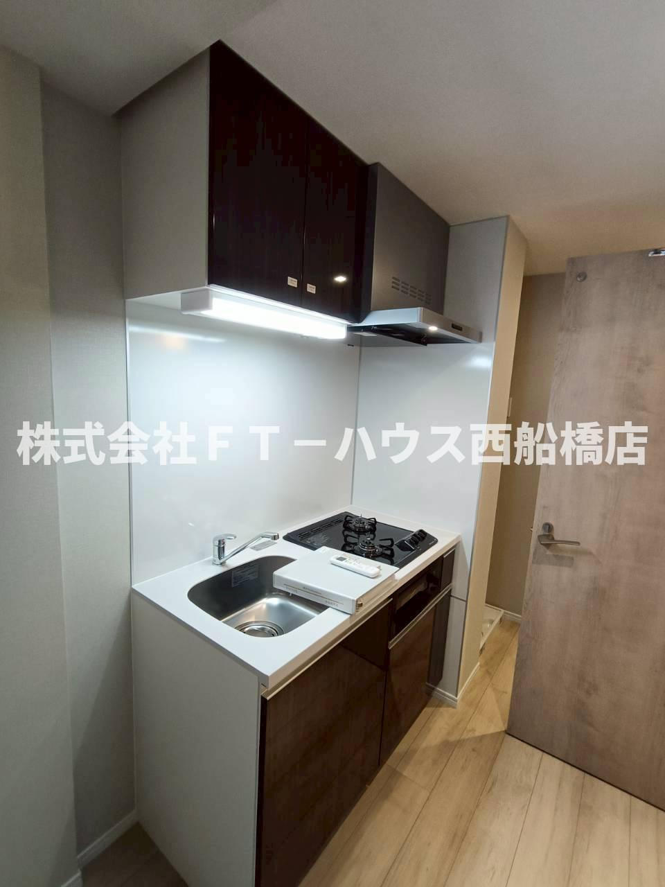 Alivis原木中山のキッチン