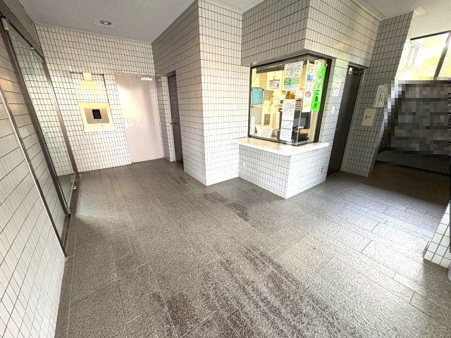 アルシオン戸田公園のエントランス
