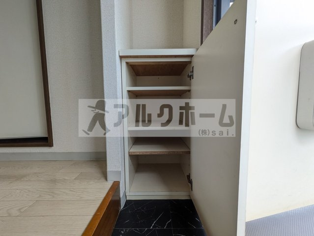 リーベハイツ青山の玄関