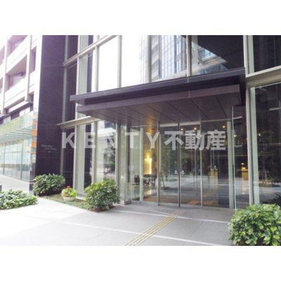 【エントランス】 | 大崎ウエストシティタワーズ Ｗ棟 | ゆとりのあるエントランスです