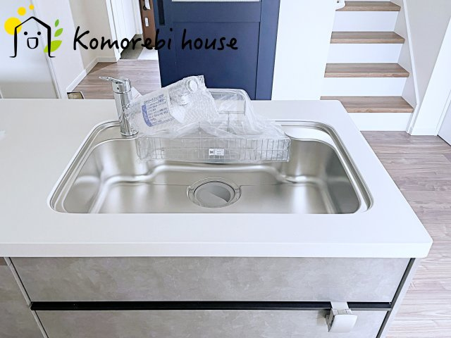 大宮南中野　新築一戸建て　ルシェール　Eのキッチン|きれいなキッチンです