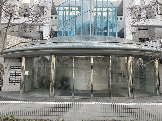 フェルティ豊中のエントランス