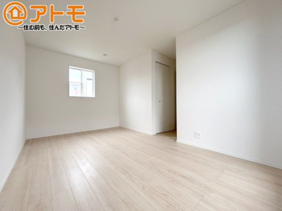 【寝室】 | 沼津市西熊堂第3　新築一戸建て　1号棟 | 毎日すごす部屋の広さや陽当りも気になるポイントですね！現地で体感してみてください♪