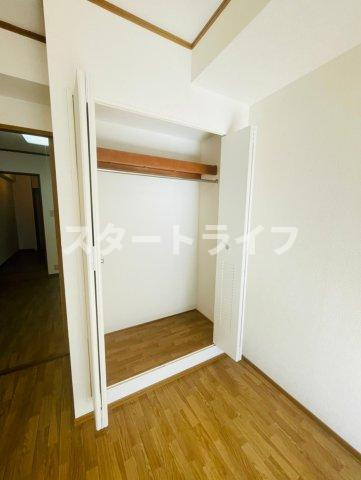 大阪市淀川区東三国３丁目の賃貸マンションの収納