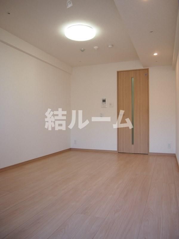 板橋区板橋２丁目の賃貸マンションの居間・リビング