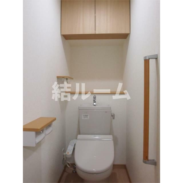 板橋区板橋２丁目の賃貸マンションのトイレ