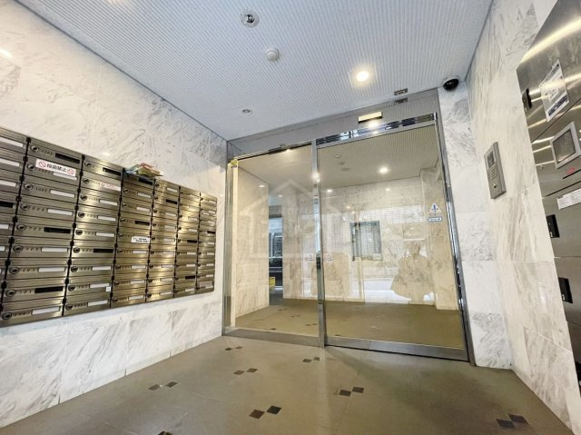 豊島区上池袋４丁目の賃貸マンションのエントランス
