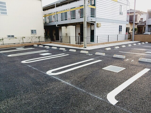 ル．リアンｋ－１の駐車場