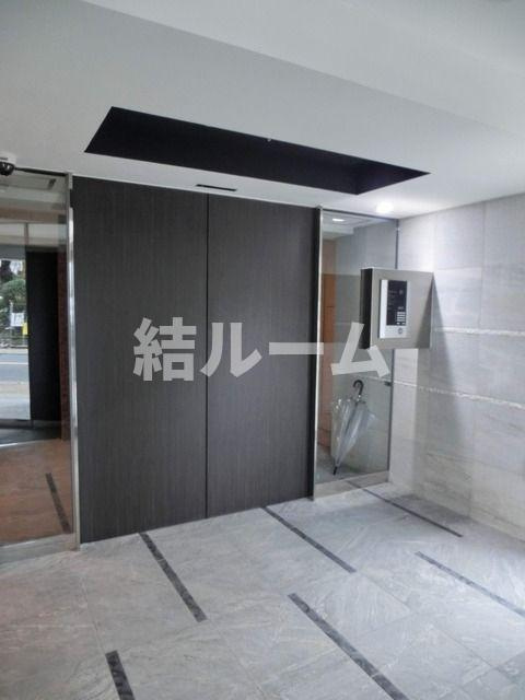 練馬区桜台２丁目の賃貸マンションのエントランス