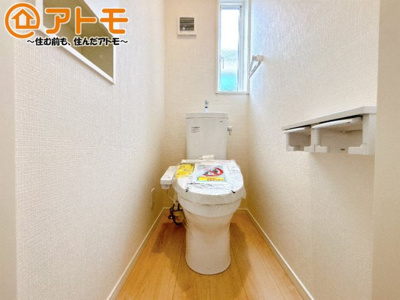 【トイレ】 | 沼津市西熊堂第3　新築一戸建て　4号棟 | 清潔感のあるトイレです！