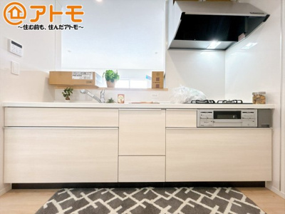 【キッチン】 | 沼津市西熊堂第3　新築一戸建て　4号棟 | 対面タイプならキッチン内にいながらご家族やお客様との会話が楽しめます♪