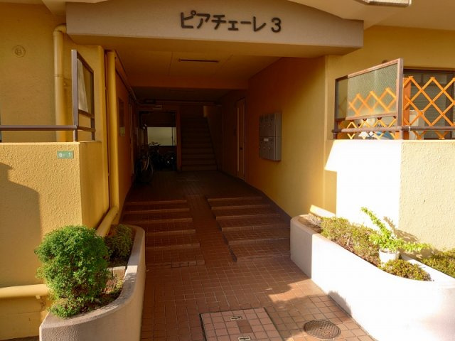 ピアチェーレのエントランス