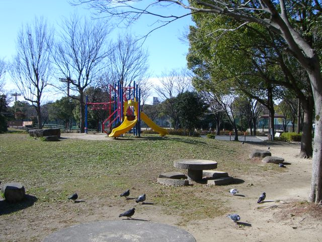 ルーチェ池花の周辺|楠公園まで348ｍ