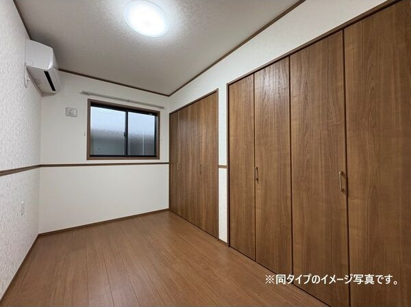 フルハウス矢巾の洋室