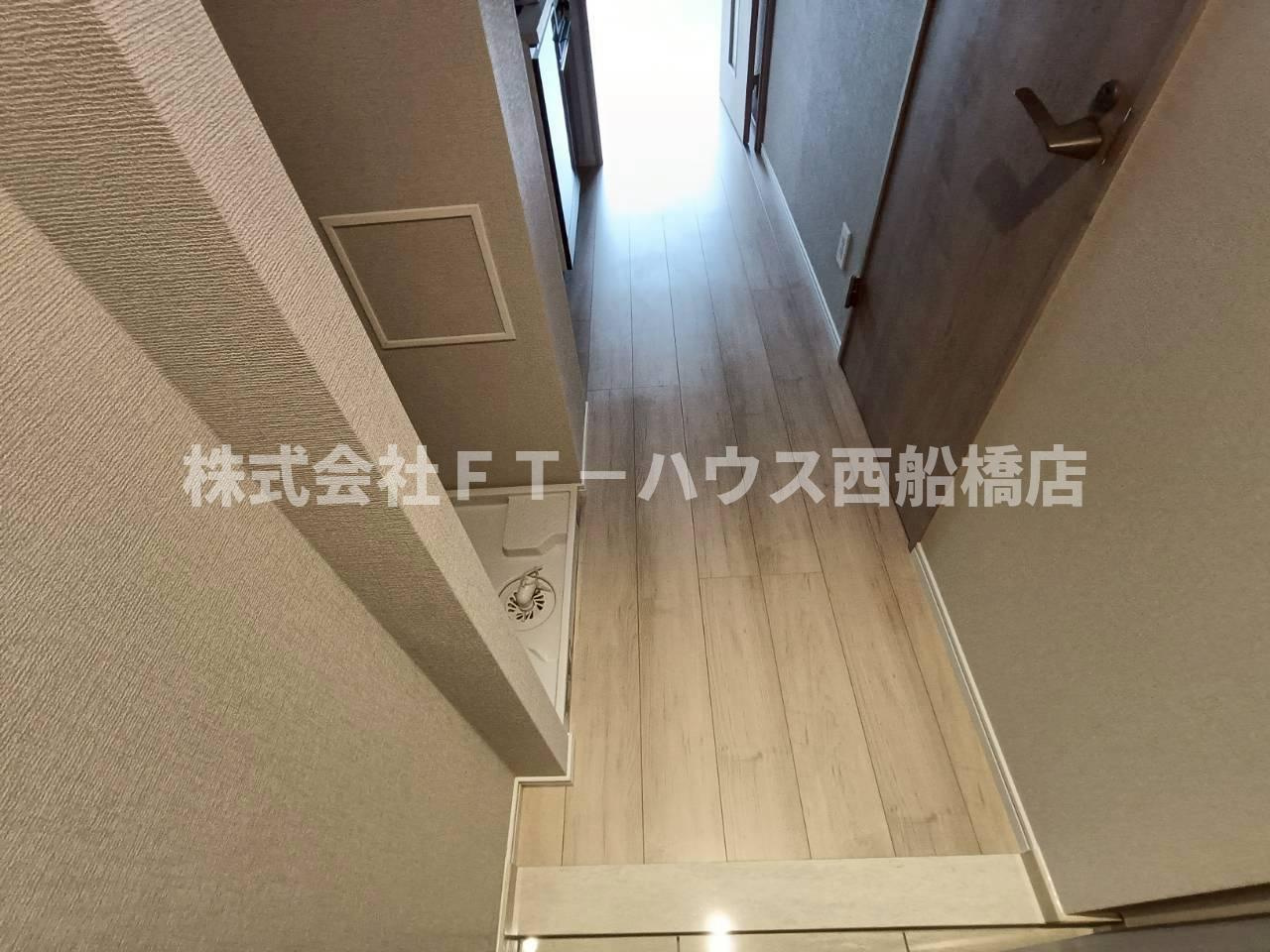 Alivis原木中山の内装