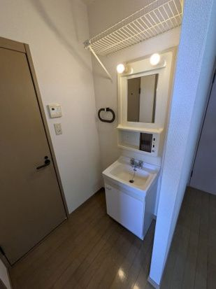 リブレメゾン甲東園エストの洗面所