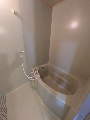 リブレメゾン甲東園エストの浴室