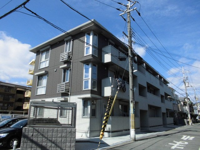 パストラル・エント岡町の外観