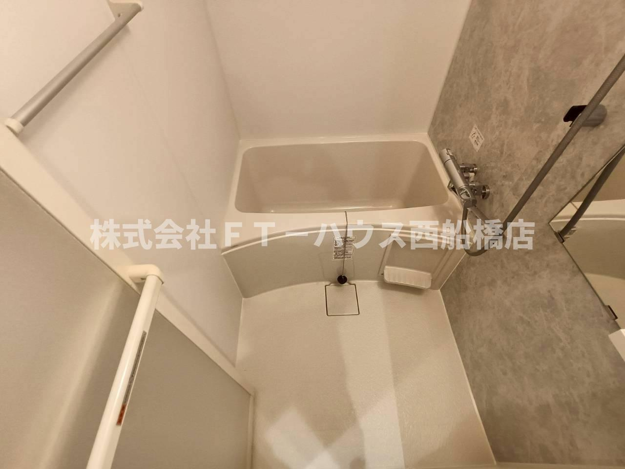 Alivis原木中山の浴室