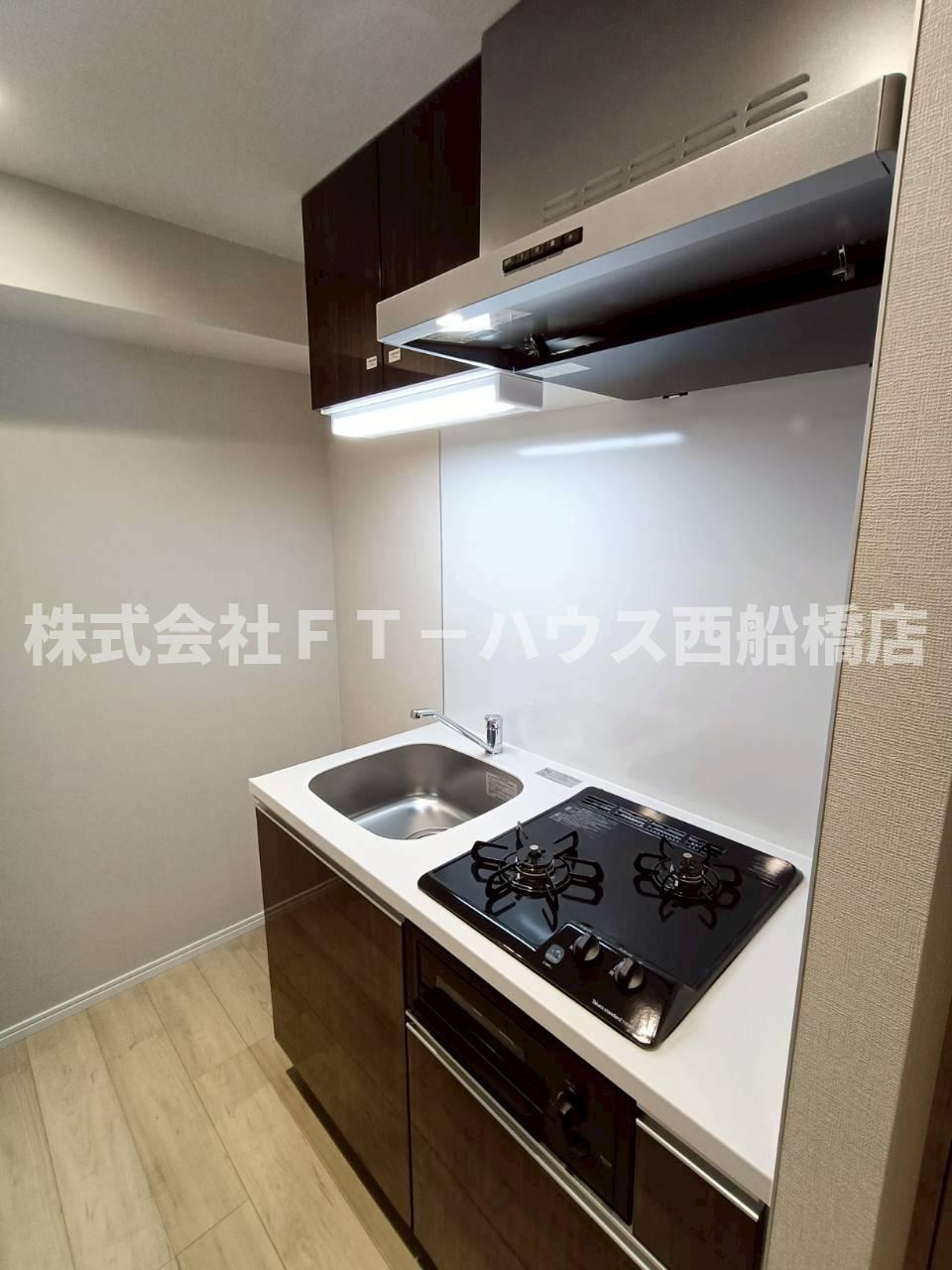 Alivis原木中山のキッチン