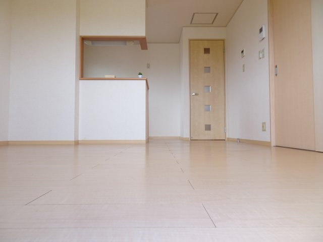ナホトカ静里 Cの居間・リビング