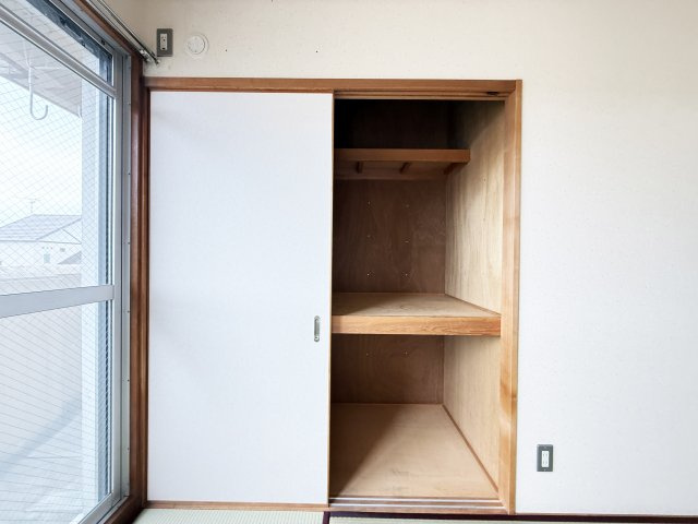 ハイツかおるの収納