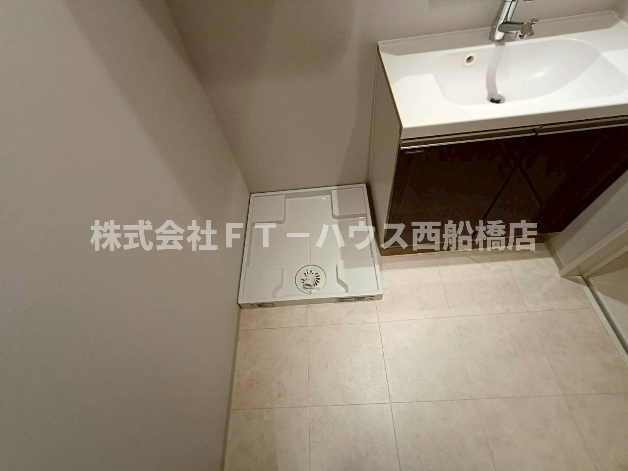 Alivis原木中山の玄関
