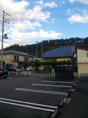 ウイスタプラスの駐車場|駐車場があるので、車を買う予定の方も安心です