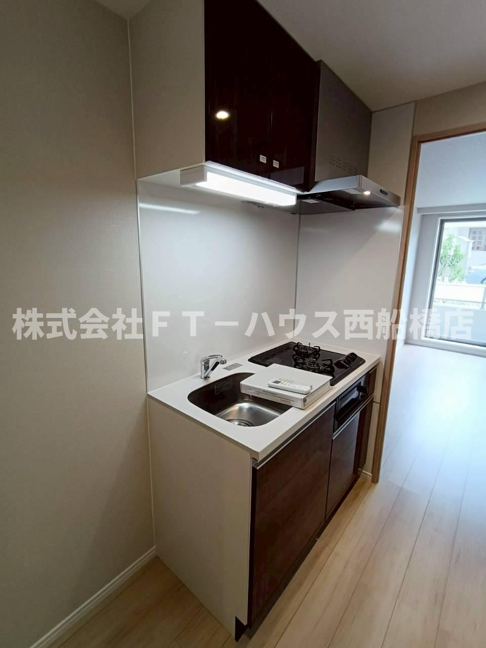 Alivis原木中山のキッチン