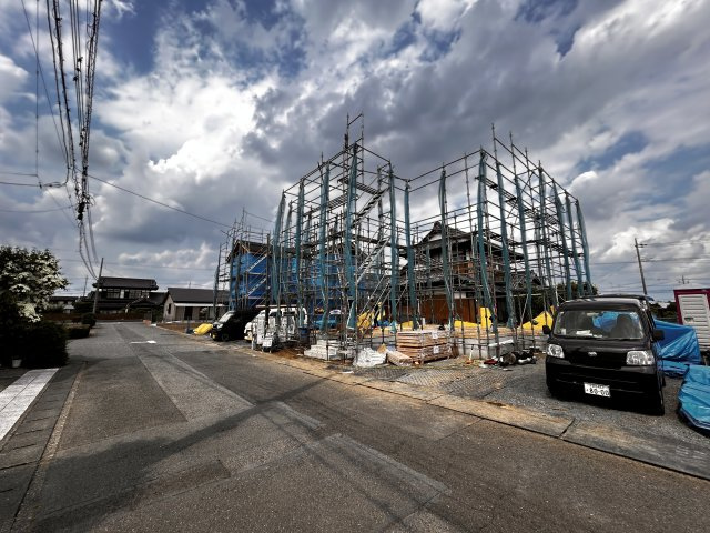 【LIGARE】小山市東城南 第10期 全2棟の前面道路含む現地写真|〇只今建築中〇
資料には掲載しきれない情報が現地に沢山あります！
周辺環境も是非ご自身にてご確認下さい。
お気軽にお問合わせ下さいませ♪
※2026年6月撮影