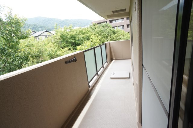 ヴィオレット宝塚のバルコニー
