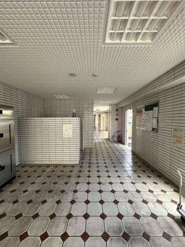 名鉄鈴彦小坂本町ハイツのロビー