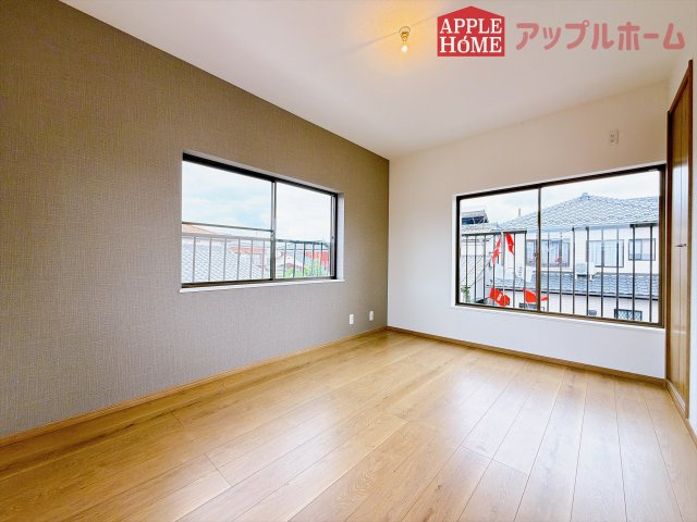 [中古住宅] 熊谷市小島 1期の洋室|２階居室は全室収納あり！たっぷりある収納活用でお部屋もキレイを保てます♪