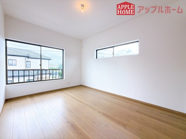 [中古住宅] 熊谷市小島 1期の洋室|２階居室は全室収納あり！たっぷりある収納活用でお部屋もキレイを保てます♪