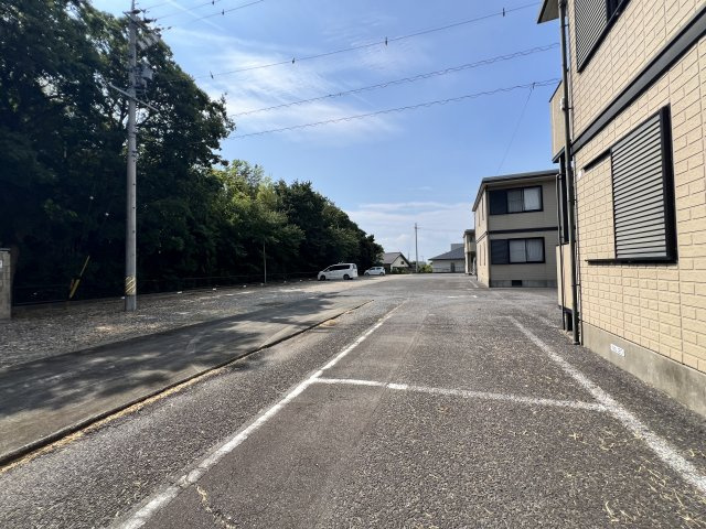 ラフィーネ南郊　Dの駐車場