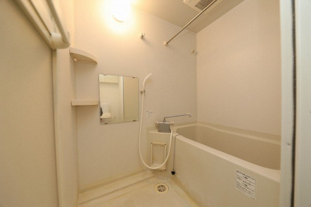 大阪市西区千代崎２丁目の賃貸マンションの浴室