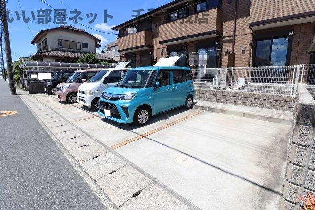 サンライズ池田の駐車場|駐車スペースもあります