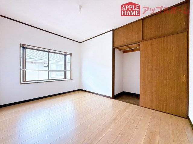 [中古住宅] 熊谷市玉井南 1期の洋室|２階居室は全室収納あり！たっぷりある収納活用でお部屋もキレイを保てます♪