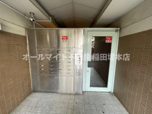 川崎市多摩区枡形３丁目の賃貸マンションのエントランス