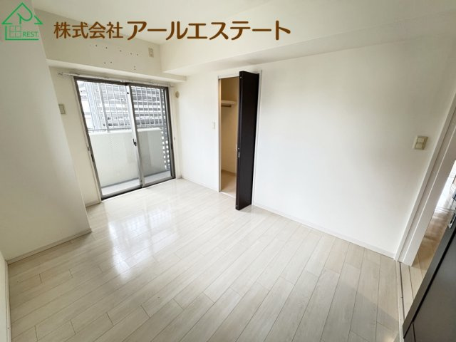 アルファステイツ城乾西八代の洋室