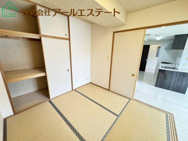 アルファステイツ城乾西八代の和室