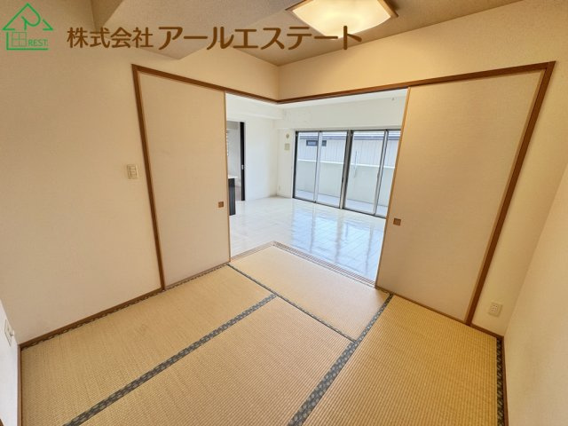 アルファステイツ城乾西八代の和室