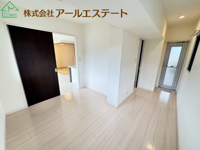アルファステイツ城乾西八代の寝室