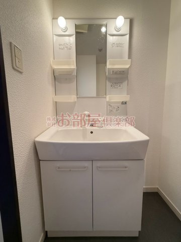 ブランシュールの洗面所|洗面所です