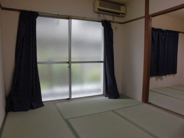 西村マンションの内装