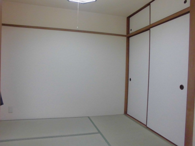 西村マンションの内装