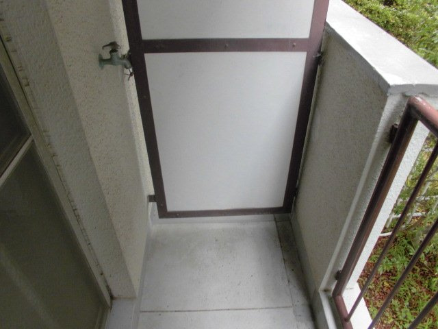 西村マンションのバルコニー