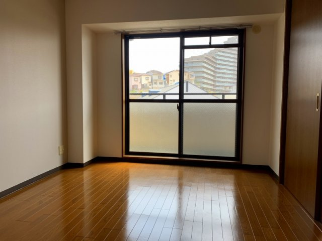 日恵ハイツE棟の子供部屋