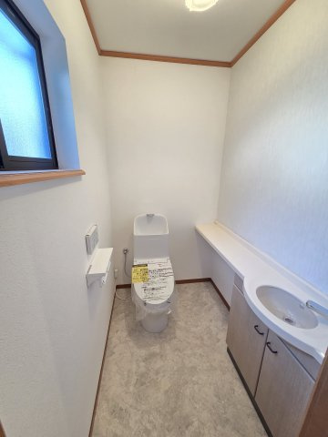 前橋市文京町　中古住宅のトイレ|ゆったりとしたトイレです！